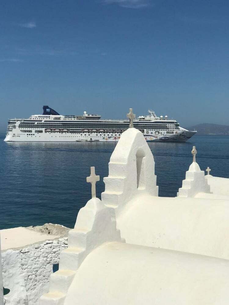 Hotel Paraportiani Guesthouse