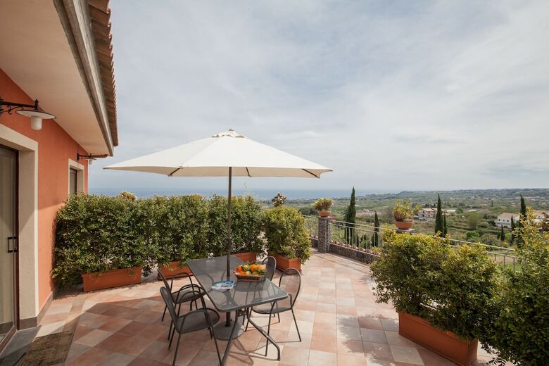 Apartamento Villa Etnamare