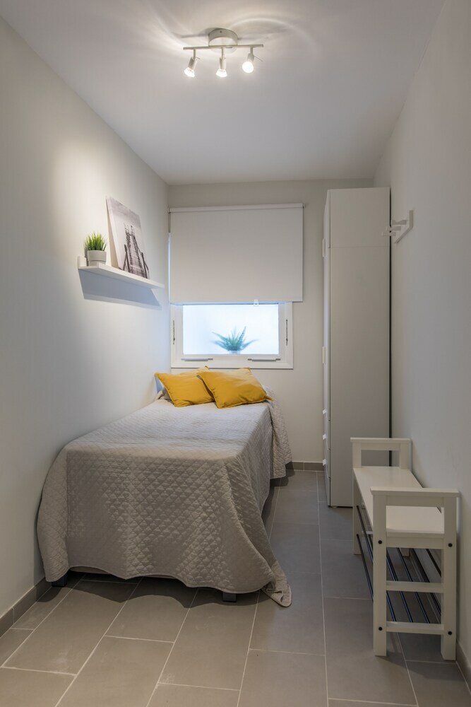 Downtown Square Apartament, Prime Location With Parking