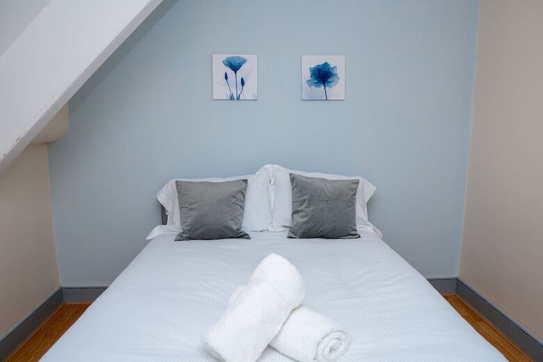 Lesbury Road Apartments