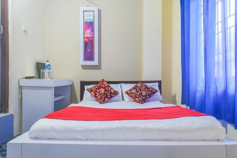 Spot On 721 Hotel Parijat