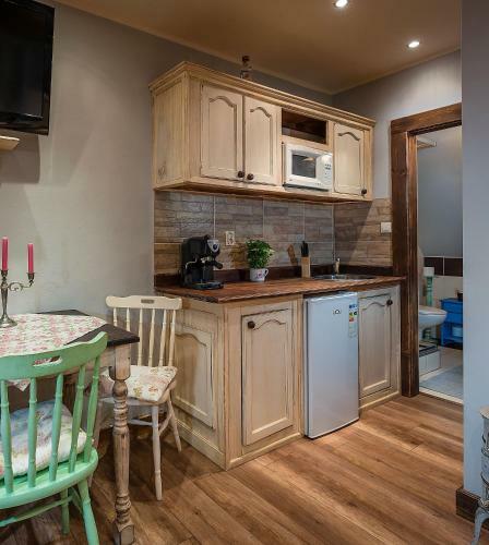 Hostal Vila House Family