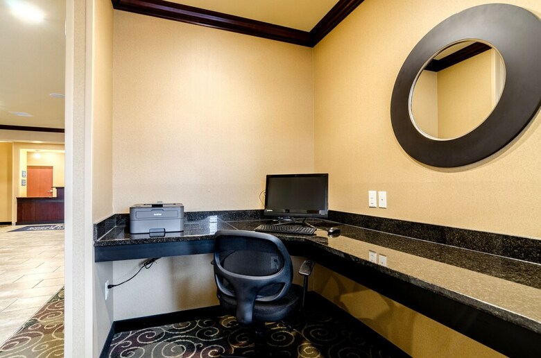 Hotel Cobblestone Inn & Suites - Holdrege