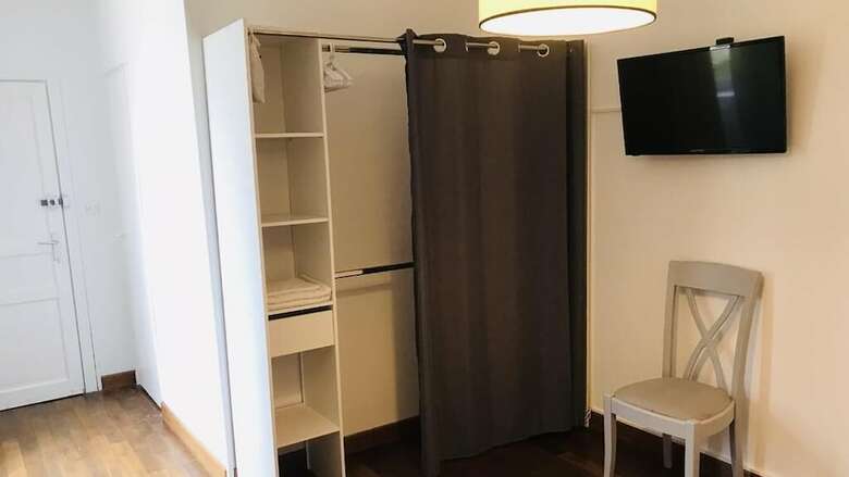 Hotel Logis de La Clarti�re