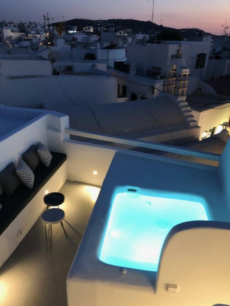 Villa Roofs Of Chora, Townhouse With Rooftop Pool - Adults Only