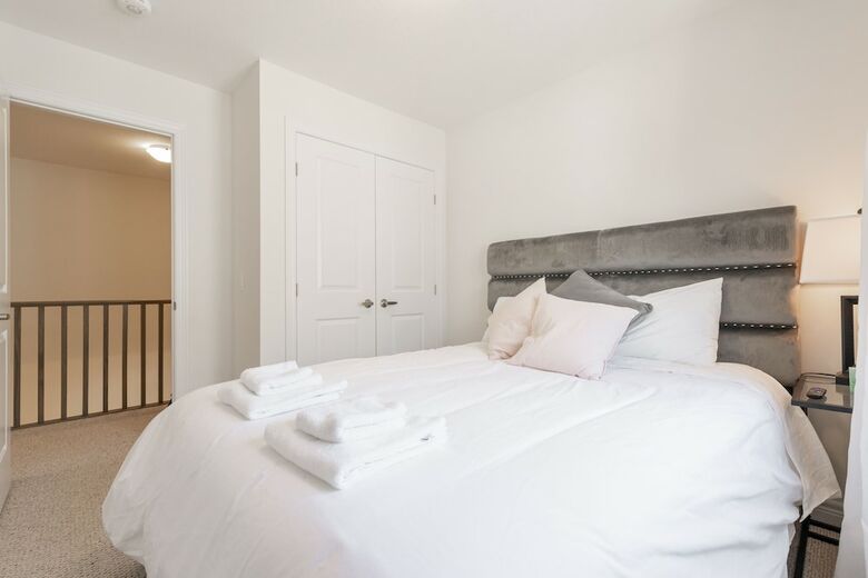 Luxurious Four Bedroom Townhouse