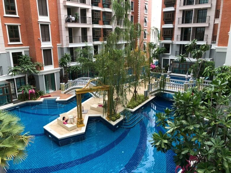 Espana Condo Pattaya By Jc
