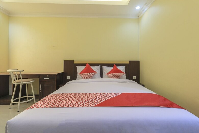 Hostal Oyo 2814 Debitos Hotel