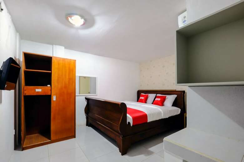 Hostal Oyo 2499 Penginapan Ratu Emas