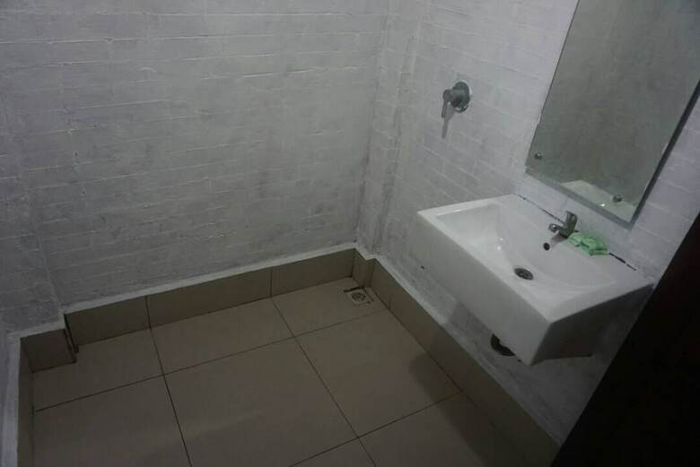 Hostal Capital O 2533 Shita Bali Hotel