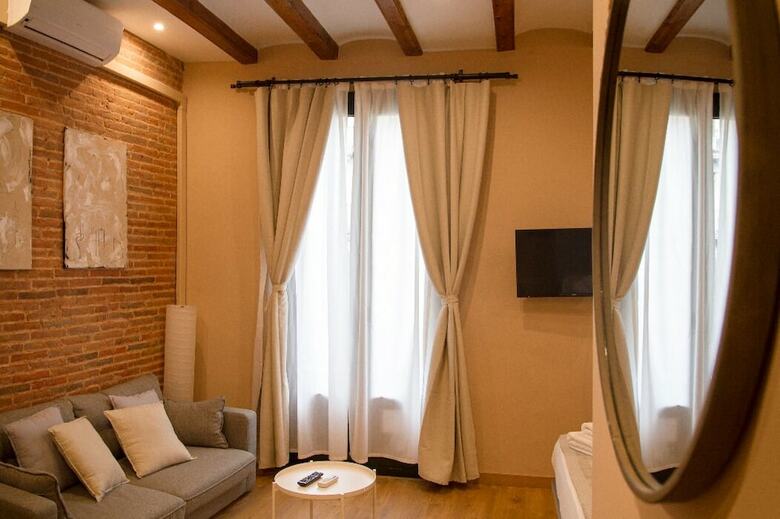 Apartamentos Suite Place Barcelona Diputaci�