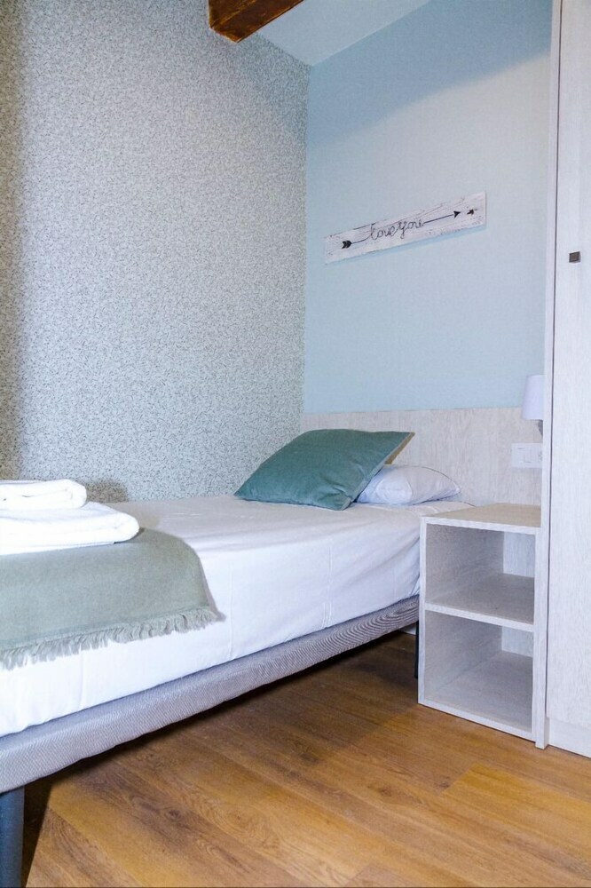 Apartamentos Suite Place Barcelona Diputaci�