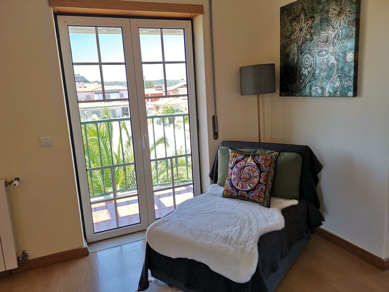 Hotel Happy Home Obidos