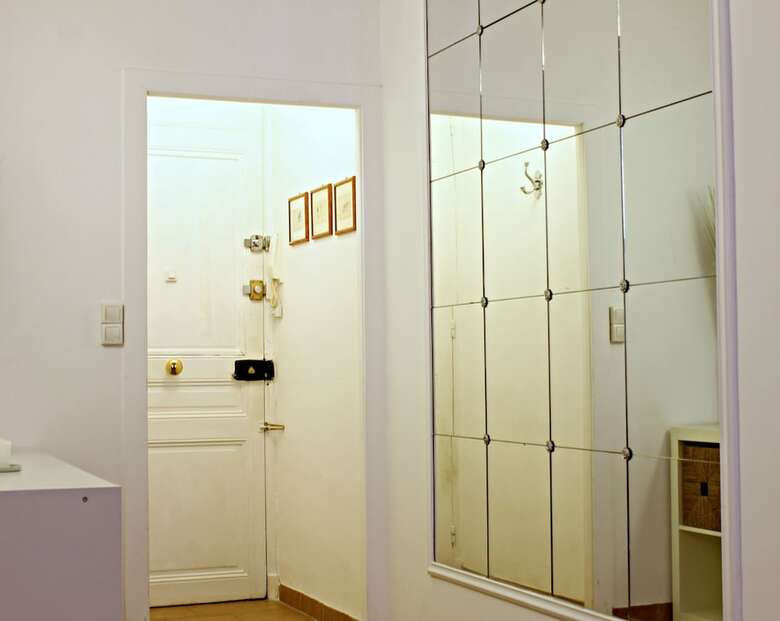 Apartamento Lovely And Large 1 Bedroom With Balcony
