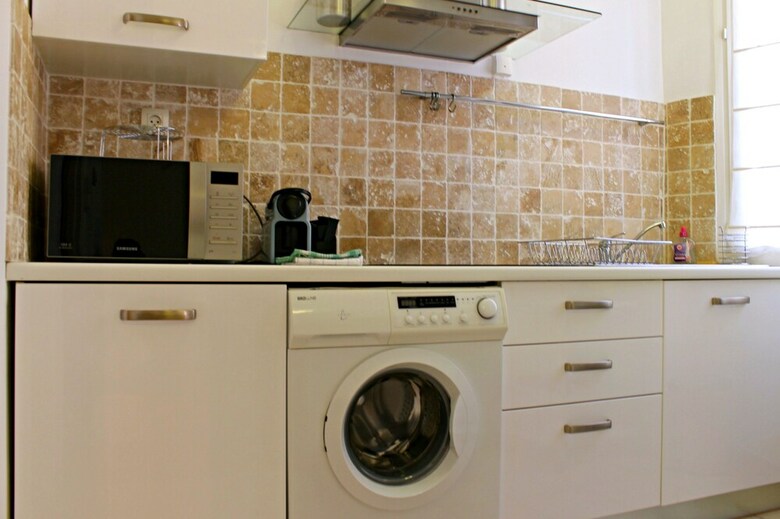 Apartamento Lovely And Large 1 Bedroom With Balcony