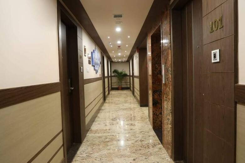 Hotel Aaccord Suites Inn