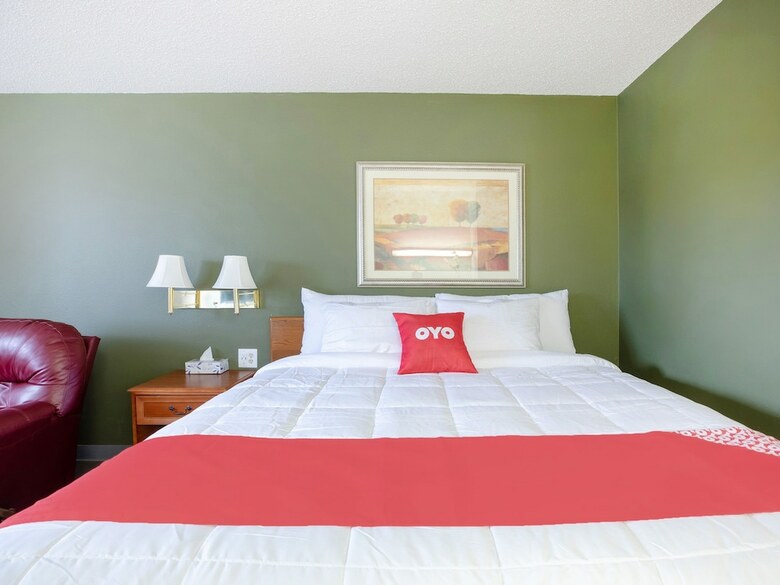 Oyo Hotel Ozark Mo Hwy 65