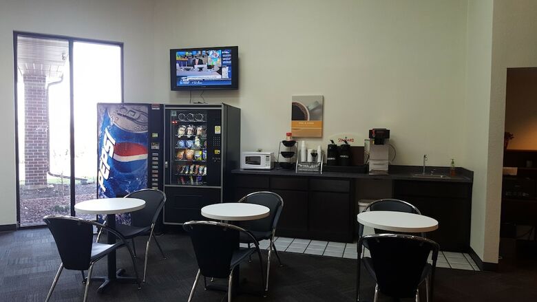 Hotel Motel 6 Saukville, Wi