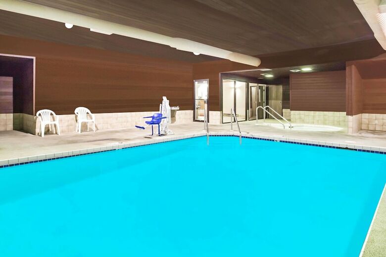 Hotel Super 8 By Wyndham Wautoma