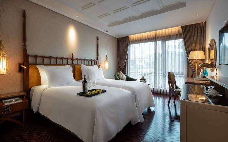 Peridot Grand Hotel & Spa By Aira