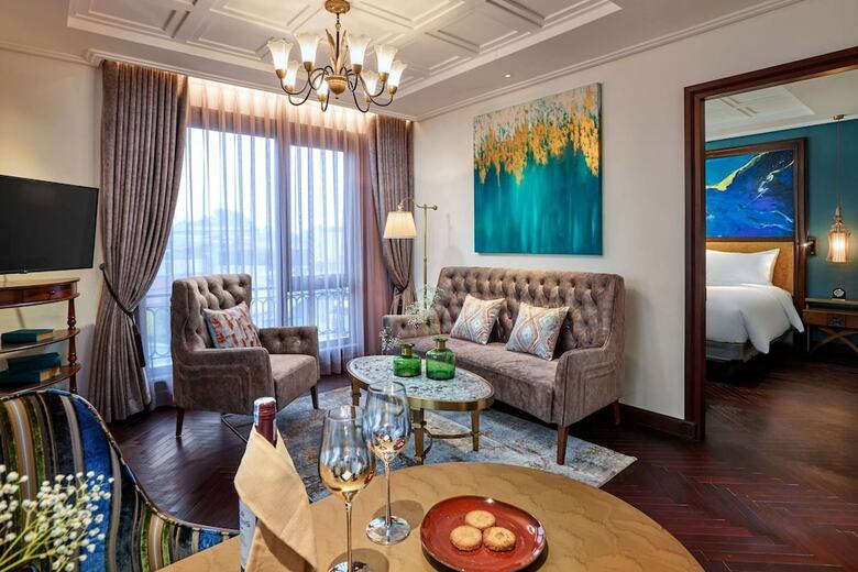 Peridot Grand Hotel & Spa By Aira