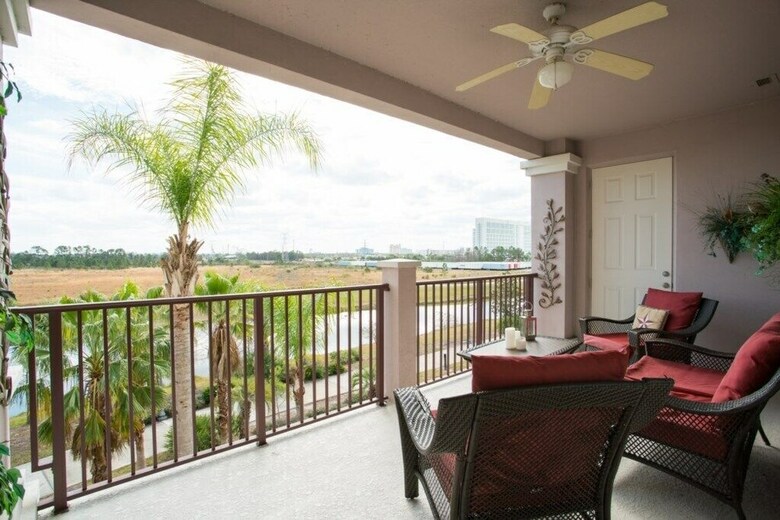 Lake View Classic