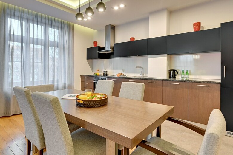 Old Town Aparthotel By Welcome Apartment