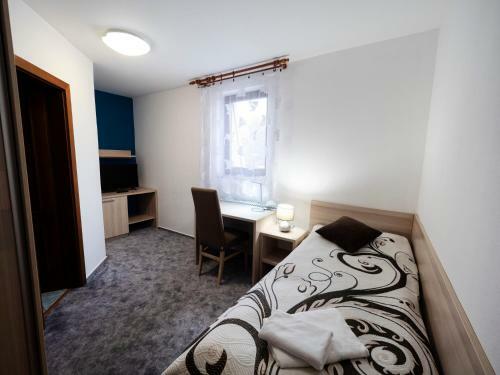 Hostal Penzion Almada