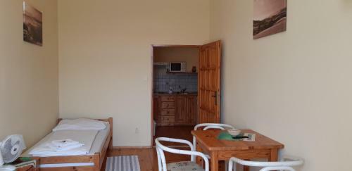 Hostal Victoria - Penzion & Restaurant