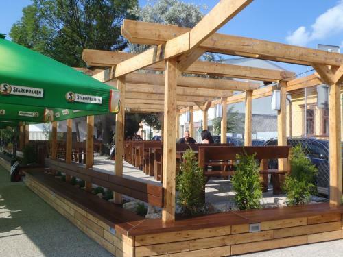 Hostal Victoria - Penzion & Restaurant