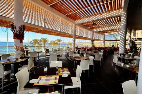 Hotel Reef Oasis Blue Bay Resort & Spa