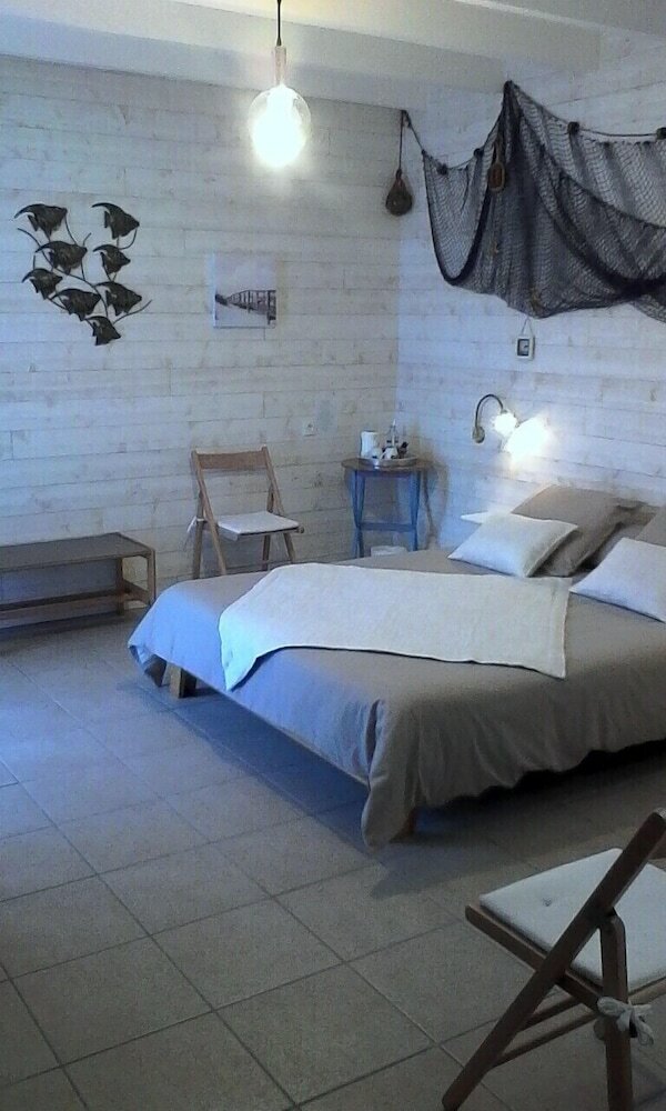 Hotel Au Petit P�degouaty - Chambres D'hotes
