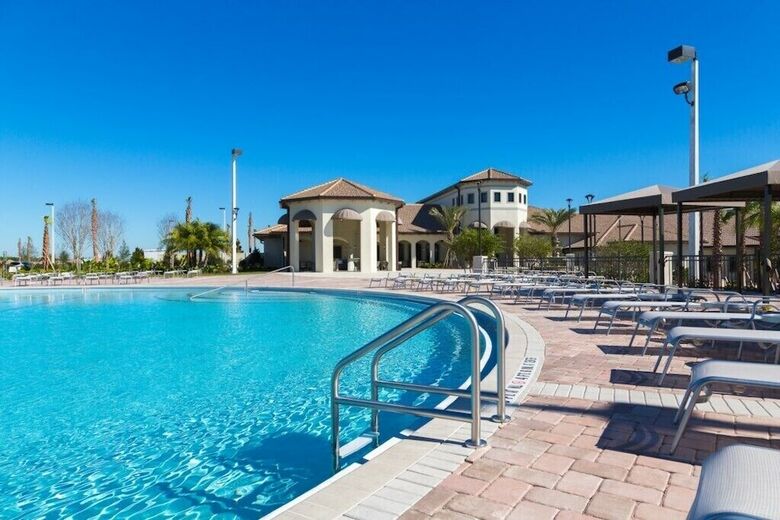 Stunning Champion's Home