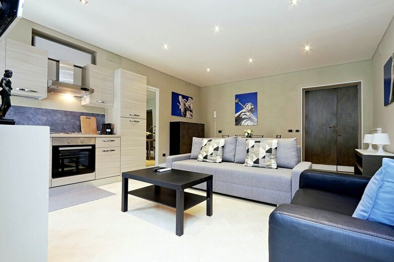 Spanish Steps Modern Apartment Balcony