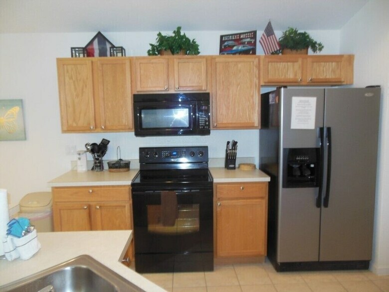 3 Bedroom, 2 Bath Disney Pool Home!