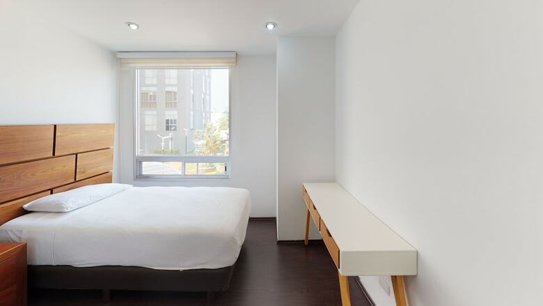 Comfortable And Trendy Apartment 2c