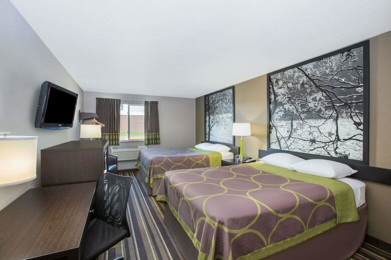 Hotel Super 8 By Wyndham Brookings