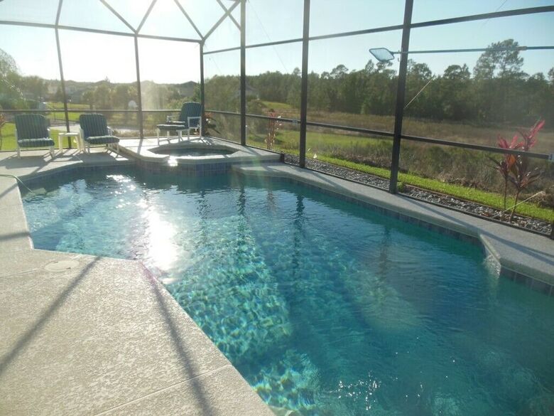 5 Bedroom, 3 Bath Disney Conservation View Home!