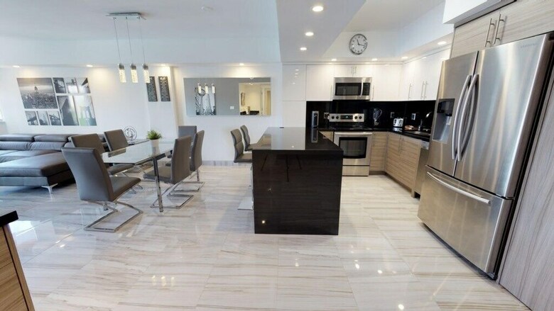 2 Bedroom +den / 2 Bath Apart @ Ocean Reserve 426