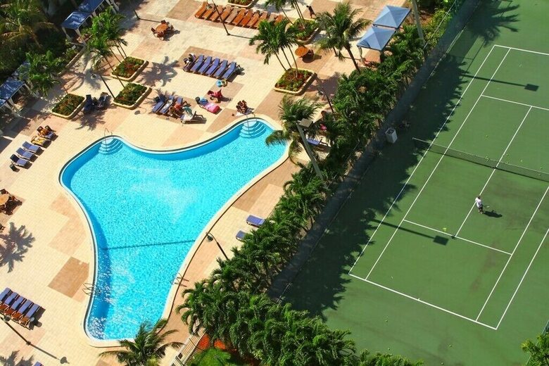 2 Bedroom +den / 2 Bath Apart @ Ocean Reserve 426