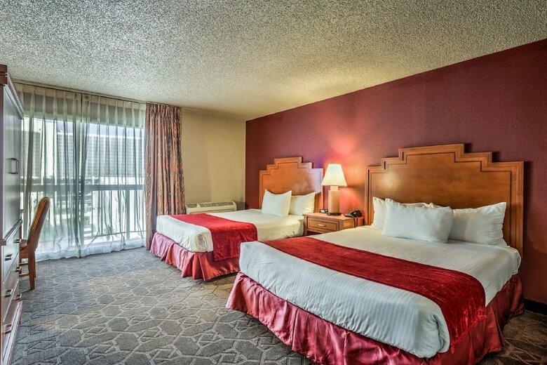 Apartamento Edgewater Hotel & Casino Resort