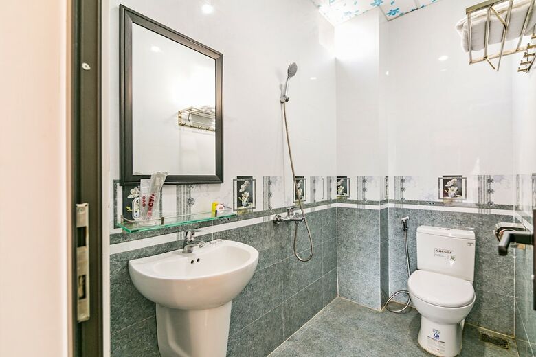 Hotel Oyo 854 Ha Trung Motel