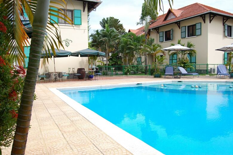 Aparthotel Saigon Village