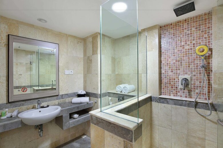 Swiss-belhotel Segara