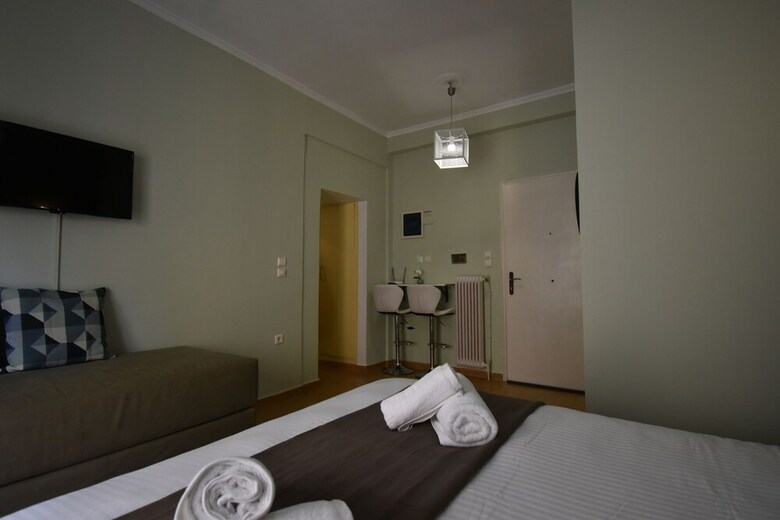 Apartamentos Check Point - Plaka