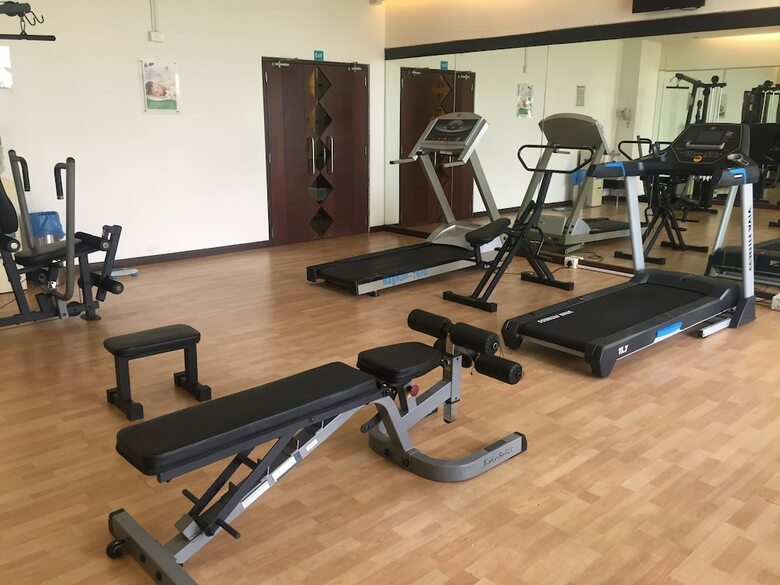 Flora Airport Hotel And Convention Centre Kochi