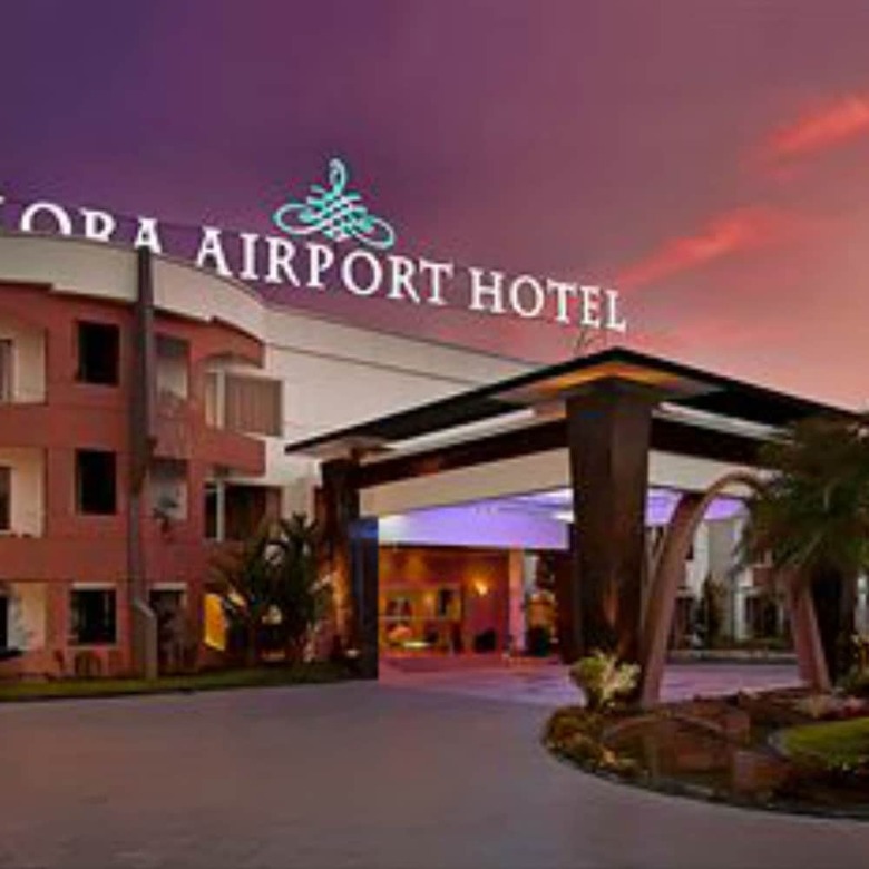 Flora Airport Hotel And Convention Centre Kochi