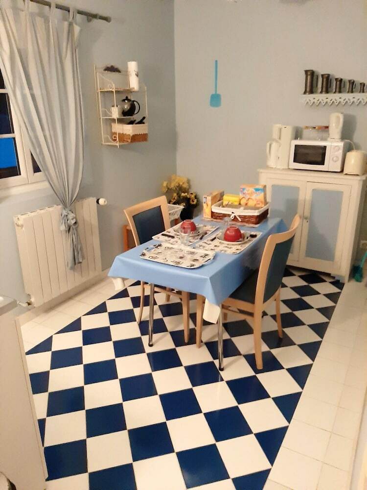 Apartamento Studio In Thilouze, With Enclosed Garden And Wifi