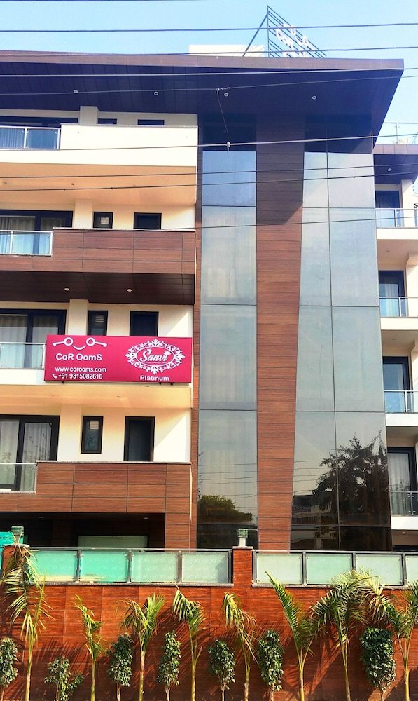 Hotel Corooms Sanvi Prime Unitech Cyber Park