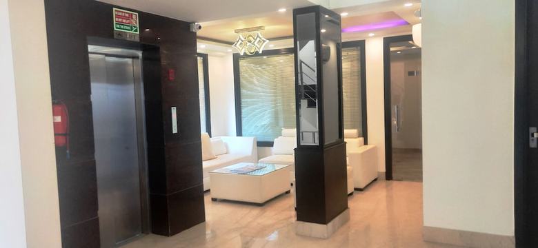 Hotel Corooms Sanvi Prime Unitech Cyber Park